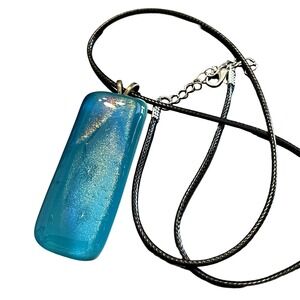 🥳HP!🥳Fabulous Blue Artisan Glass Pendant